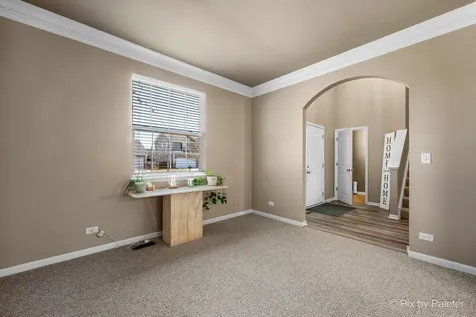 748 Cashmere Lane Elgin IL 60124