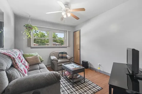 15256 Wabash Avenue South Holland IL 60473