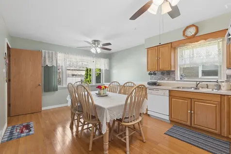 15256 Wabash Avenue South Holland IL 60473