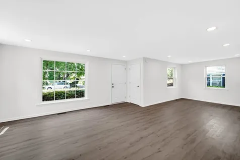1109 Muirfield Avenue Waukegan IL 60085