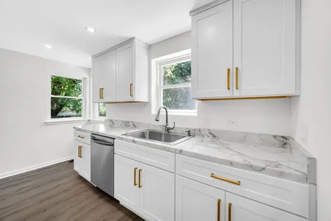 1109 Muirfield Avenue Waukegan IL 60085