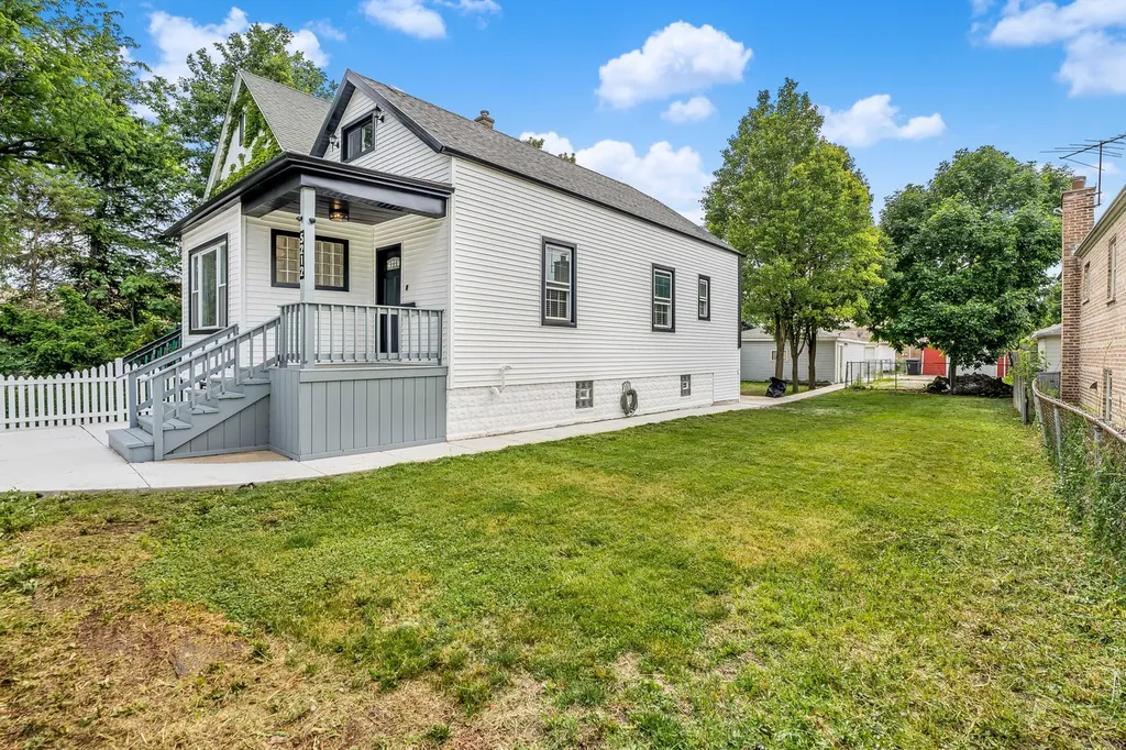 5212 South Kildare Avenue Chicago IL 60632