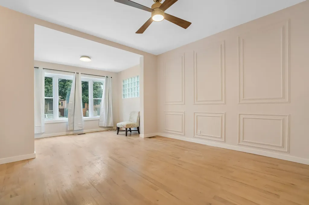 5212 South Kildare Avenue Chicago IL 60632