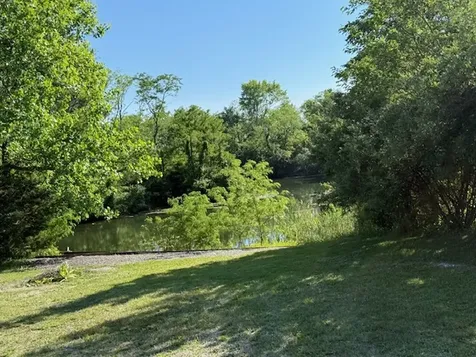 317 West Autumn Drive Oakwood IL 61858
