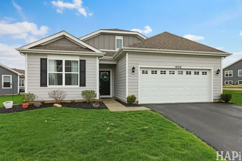 1200 Redtail Circle Woodstock IL 60098