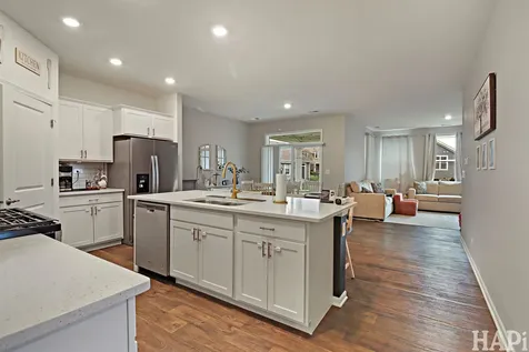 1200 Redtail Circle Woodstock IL 60098