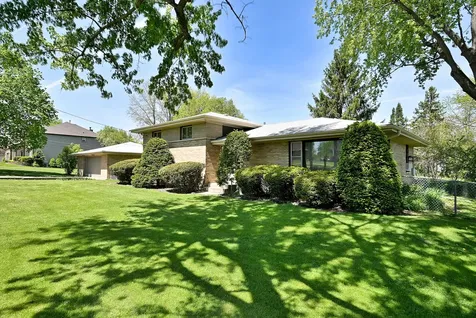 1030 West Kenilworth Avenue Palatine IL 60067