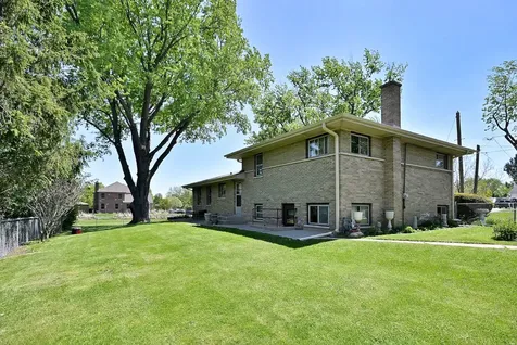 1030 West Kenilworth Avenue Palatine IL 60067