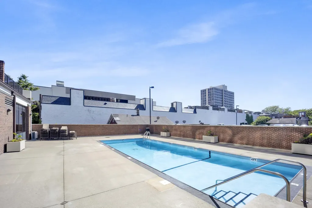 1636 North Wells Street Chicago IL 60614