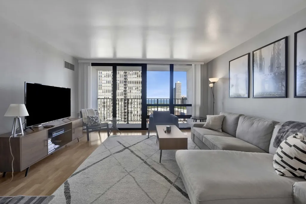 1636 North Wells Street Chicago IL 60614