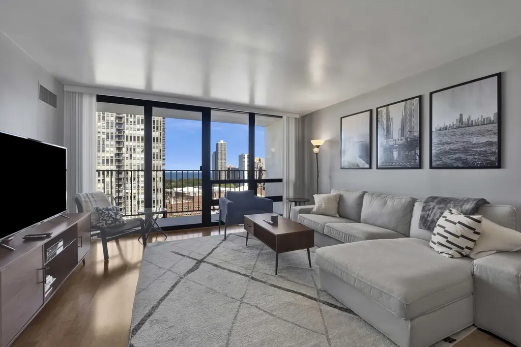 1636 North Wells Street Chicago IL 60614