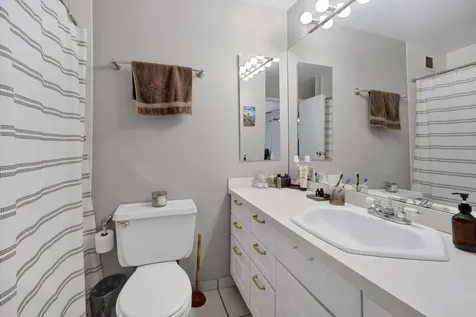 1636 North Wells Street Chicago IL 60614
