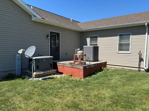 3053 East 1900 North Road Sheldon IL 60966