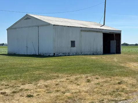 3053 East 1900 North Road Sheldon IL 60966