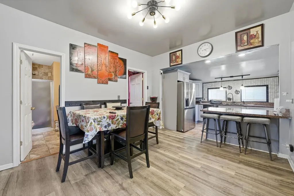 441 North Highland Avenue Aurora IL 60506