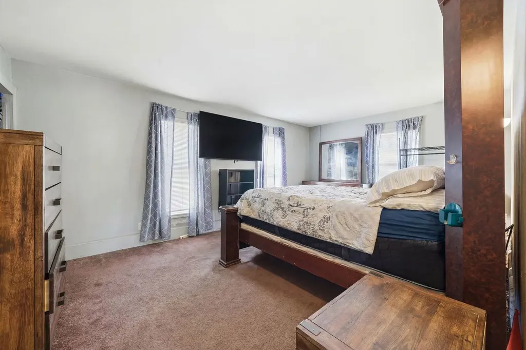 441 North Highland Avenue Aurora IL 60506