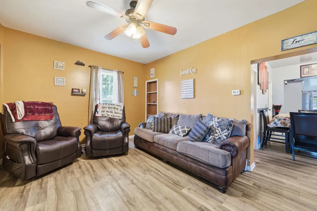 441 North Highland Avenue Aurora IL 60506