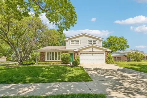 3051 North Huntington Drive Arlington Heights IL 60004