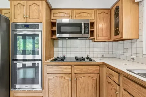 3051 North Huntington Drive Arlington Heights IL 60004