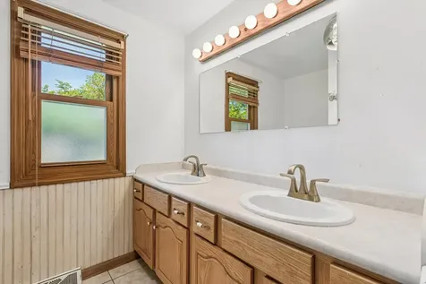 3051 North Huntington Drive Arlington Heights IL 60004