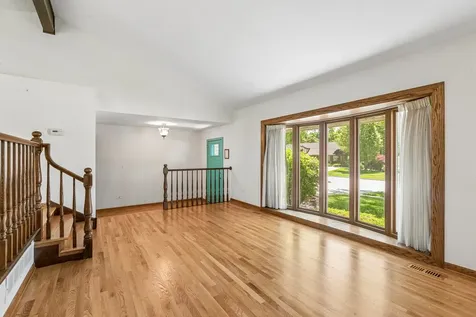 3051 North Huntington Drive Arlington Heights IL 60004