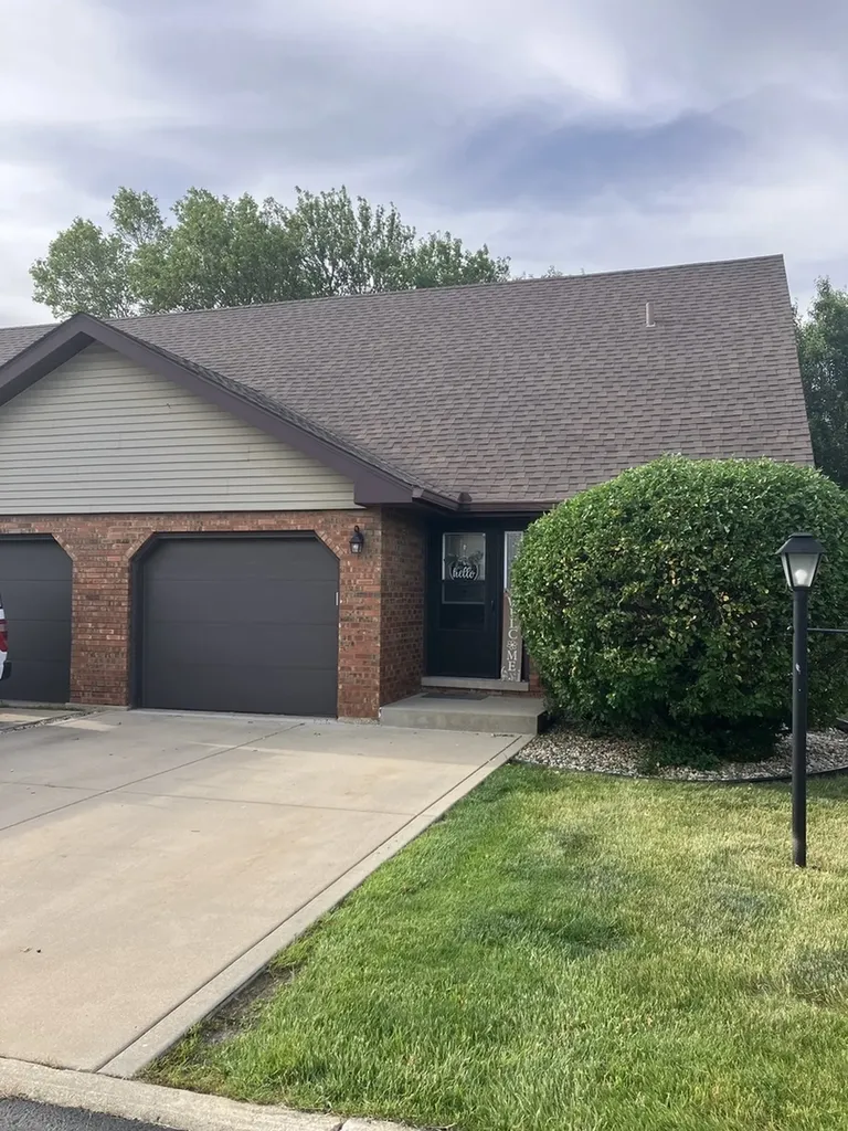 1906 Heatherway Lane New Lenox IL 60451