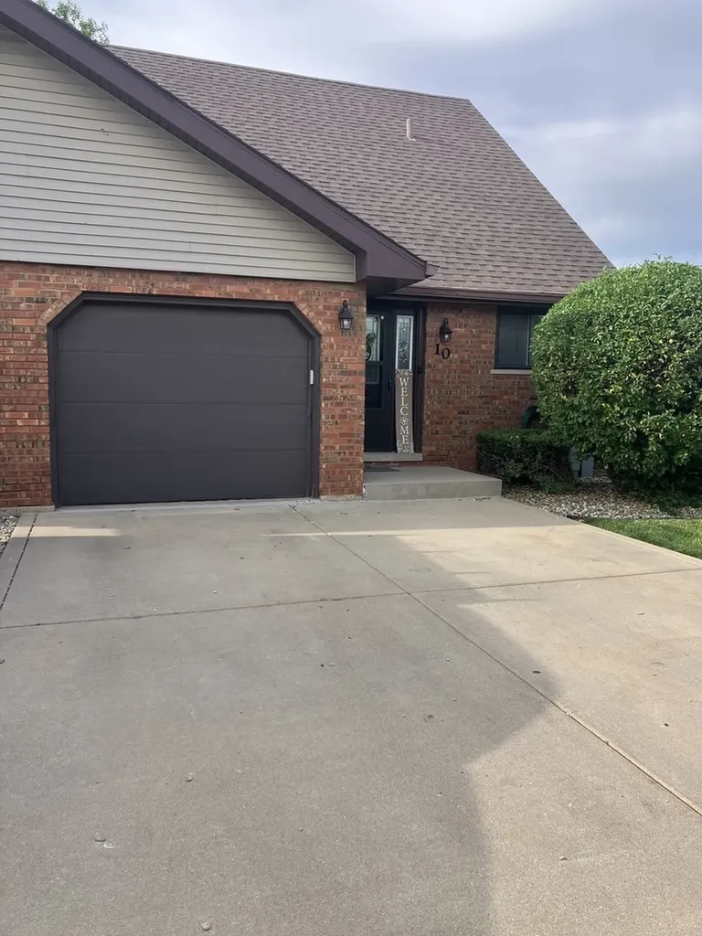 1906 Heatherway Lane New Lenox IL 60451