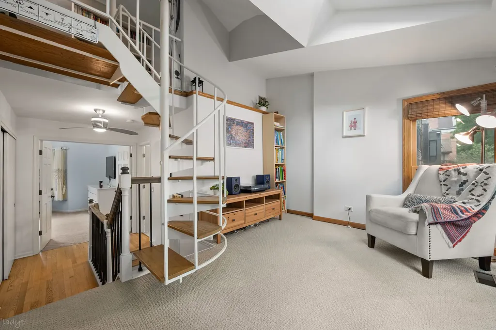 1881 North Maud Avenue Chicago IL 60614