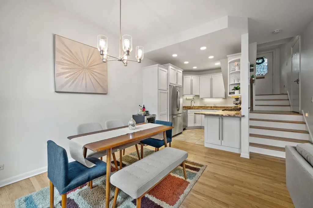1881 North Maud Avenue Chicago IL 60614