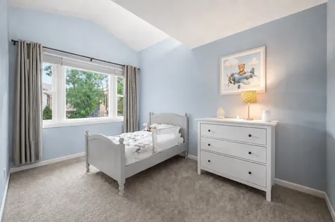 1881 North Maud Avenue Chicago IL 60614