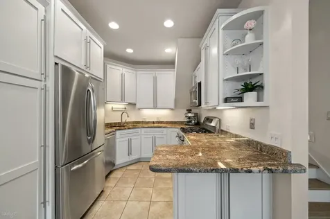 1881 North Maud Avenue Chicago IL 60614