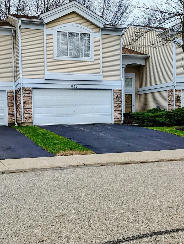 855 Mesa Drive Elgin IL 60123