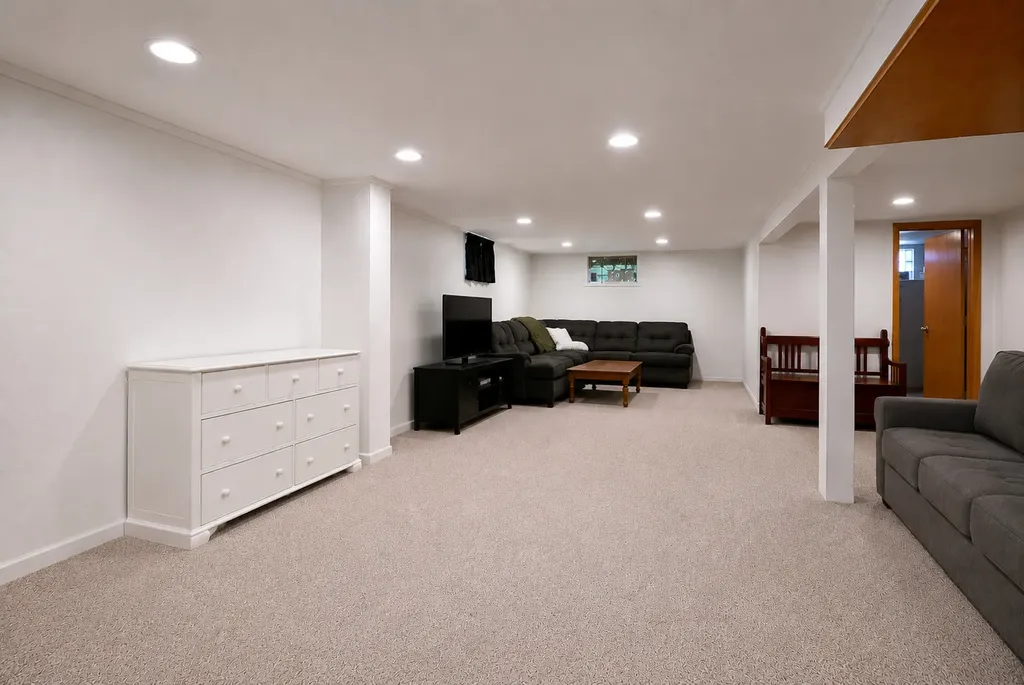 7510 North Oketo Avenue Chicago IL 60631