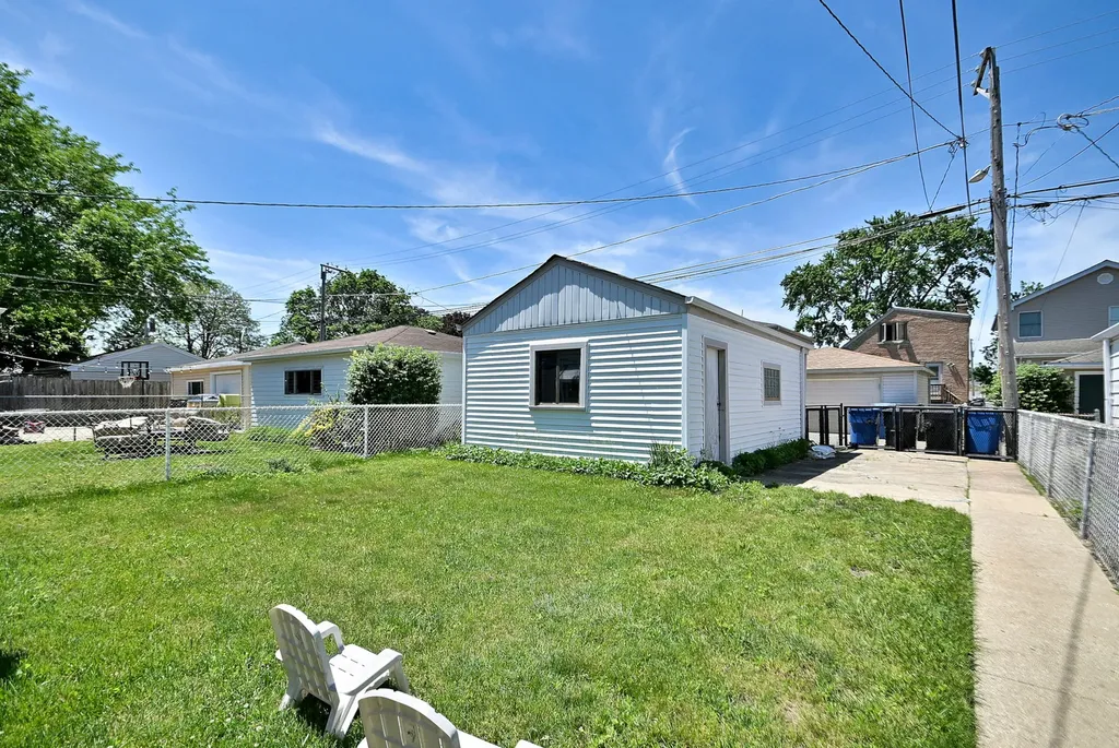 7510 North Oketo Avenue Chicago IL 60631