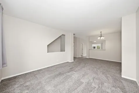 2264 Daybreak Drive Aurora IL 60503