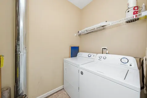 2264 Daybreak Drive Aurora IL 60503