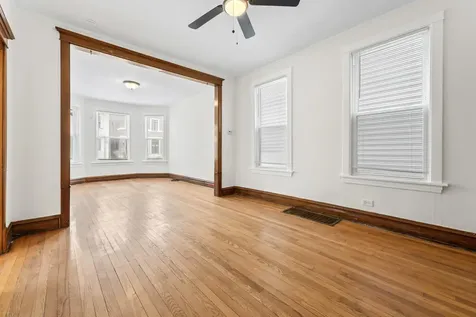 1429 West Barry Avenue Chicago IL 60657