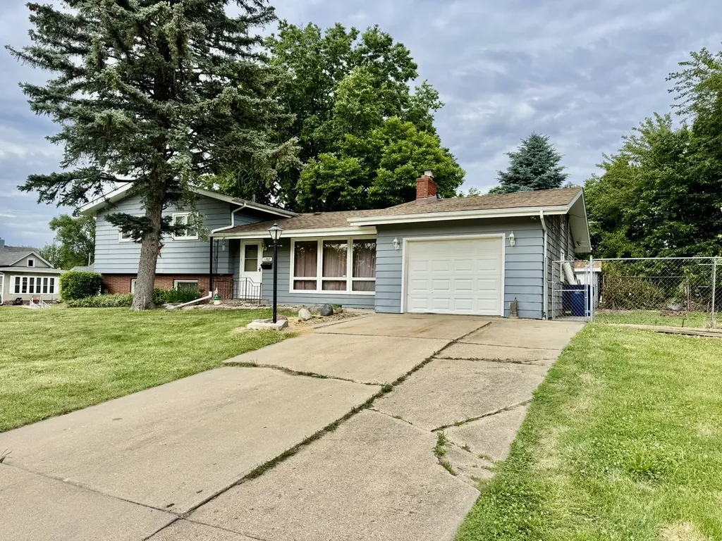 707 Bucklin Street Lasalle IL 61301