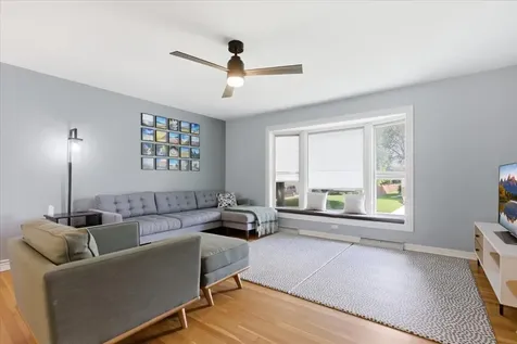 1108 East Barberry Lane Mount Prospect IL 60056