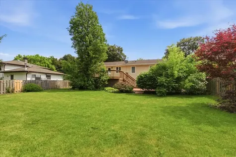 1108 East Barberry Lane Mount Prospect IL 60056