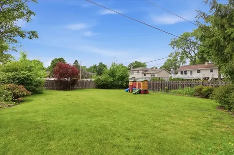 1108 East Barberry Lane Mount Prospect IL 60056