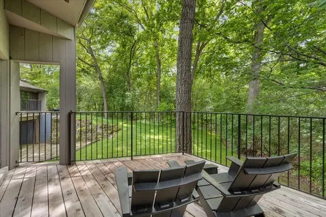 550 South Green Bay Road Lake Forest IL 60045