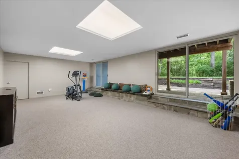 550 South Green Bay Road Lake Forest IL 60045