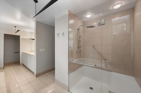 550 South Green Bay Road Lake Forest IL 60045