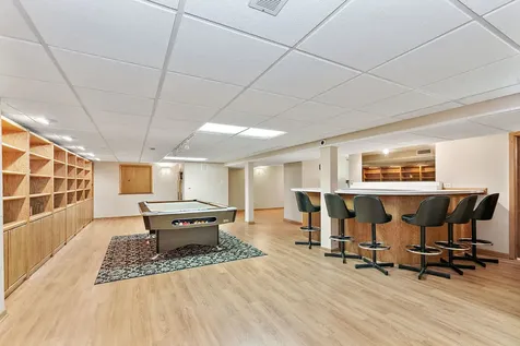 2019 East Avon Lane Arlington Heights IL 60004
