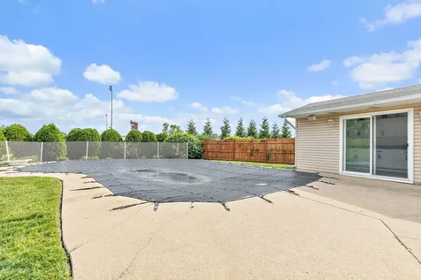 2019 East Avon Lane Arlington Heights IL 60004