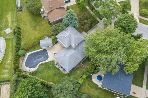 2019 East Avon Lane Arlington Heights IL 60004