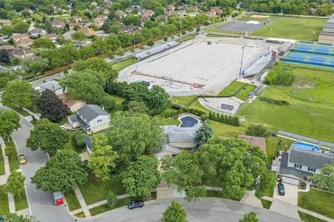2019 East Avon Lane Arlington Heights IL 60004