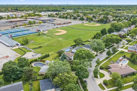 2019 East Avon Lane Arlington Heights IL 60004