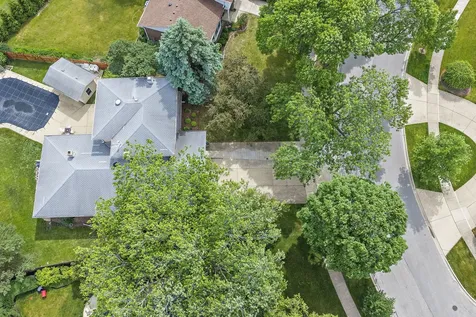 2019 East Avon Lane Arlington Heights IL 60004